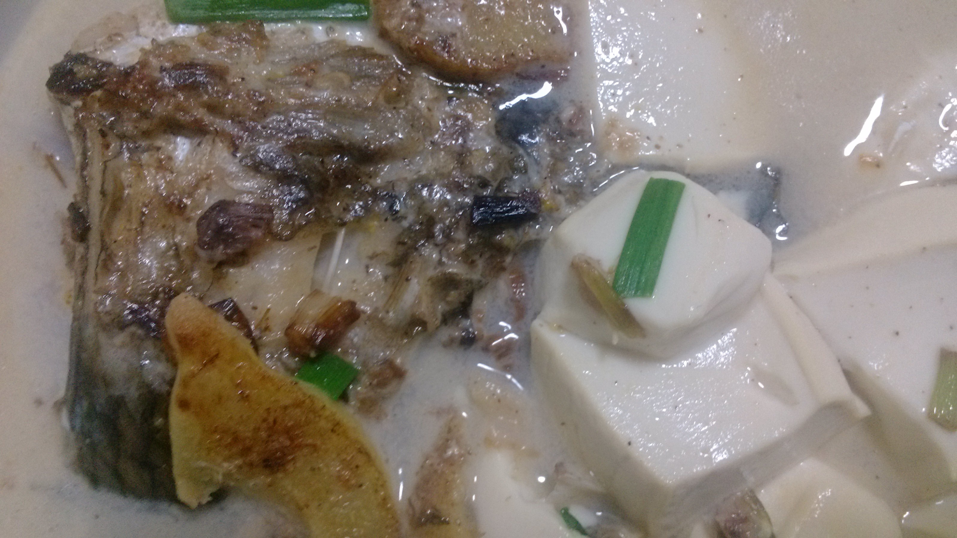 鲫鱼豆腐汤