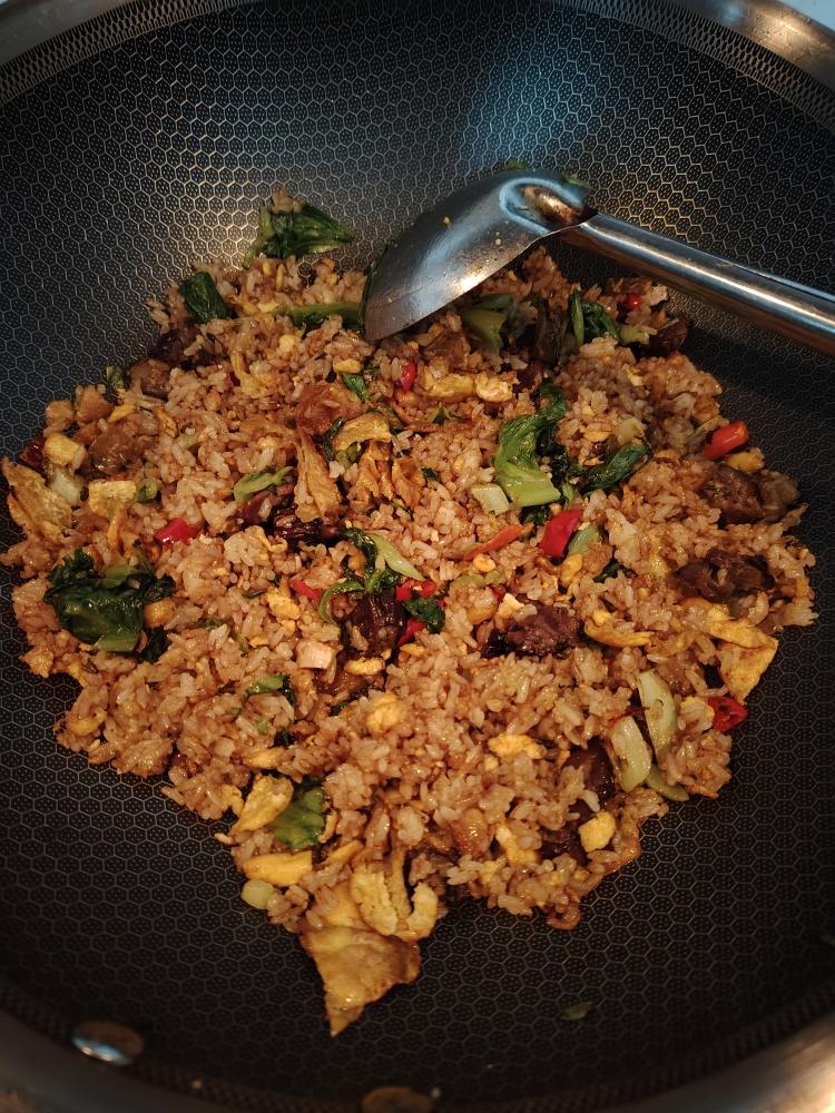青椒鸡蛋炒饭
