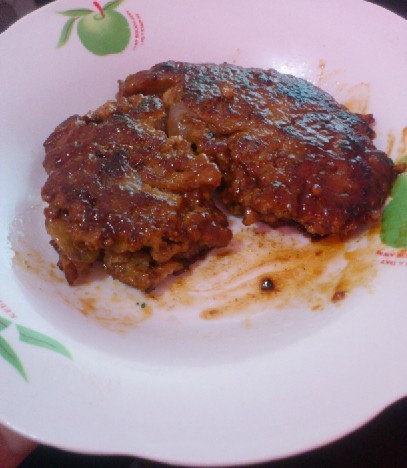 日式肉饼土豆沙拉便当