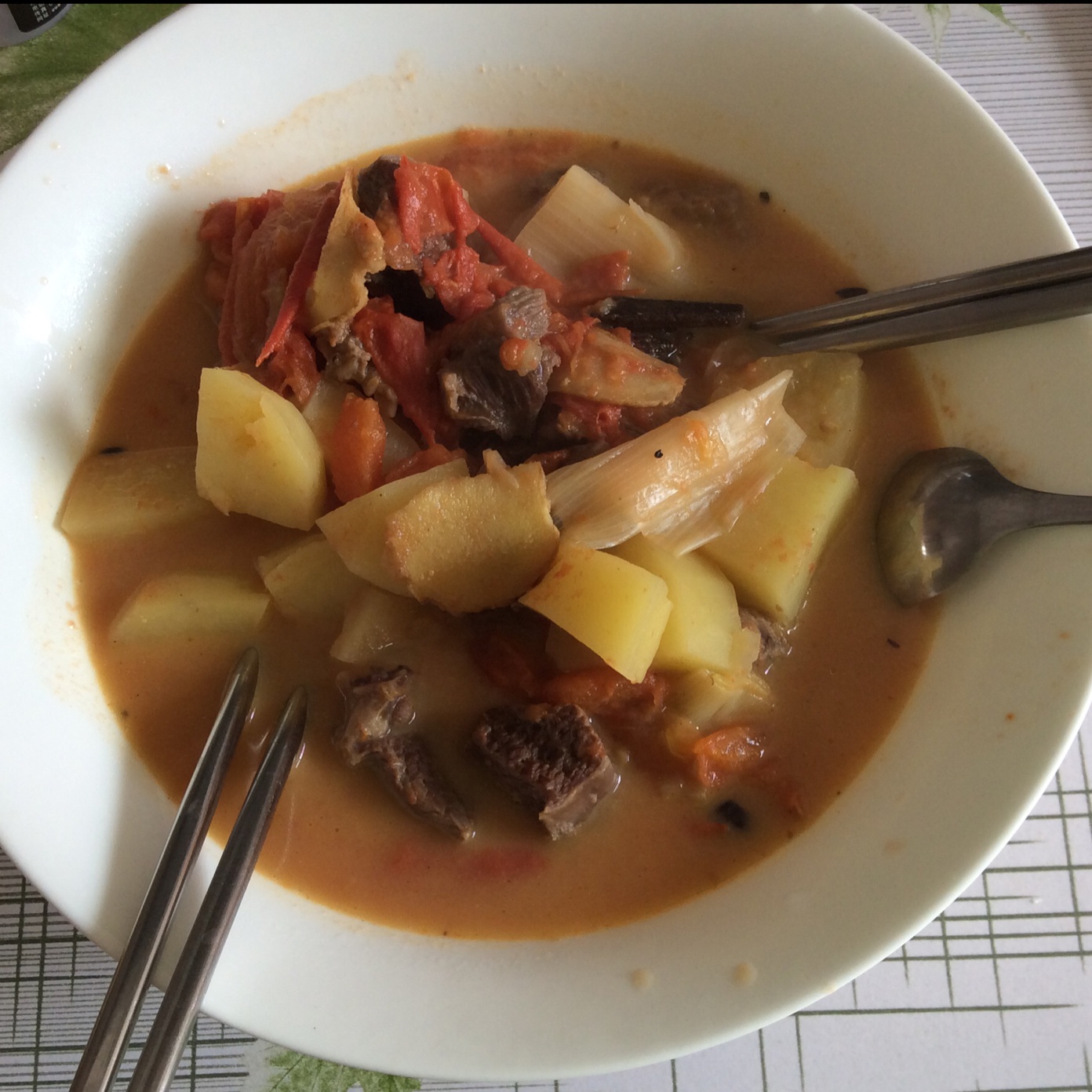 西红柿土豆炖牛肉