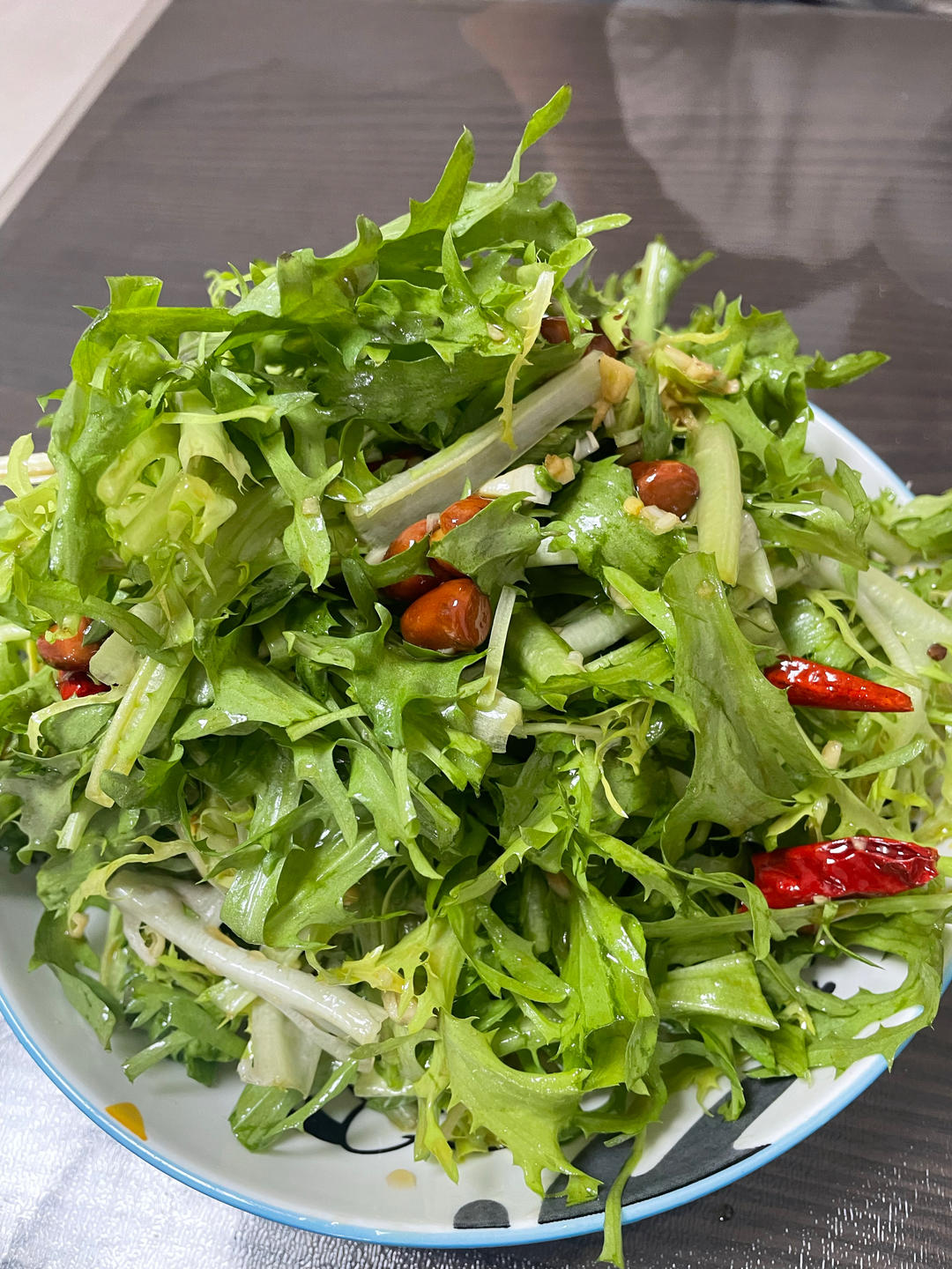 凉拌苦菊花生米