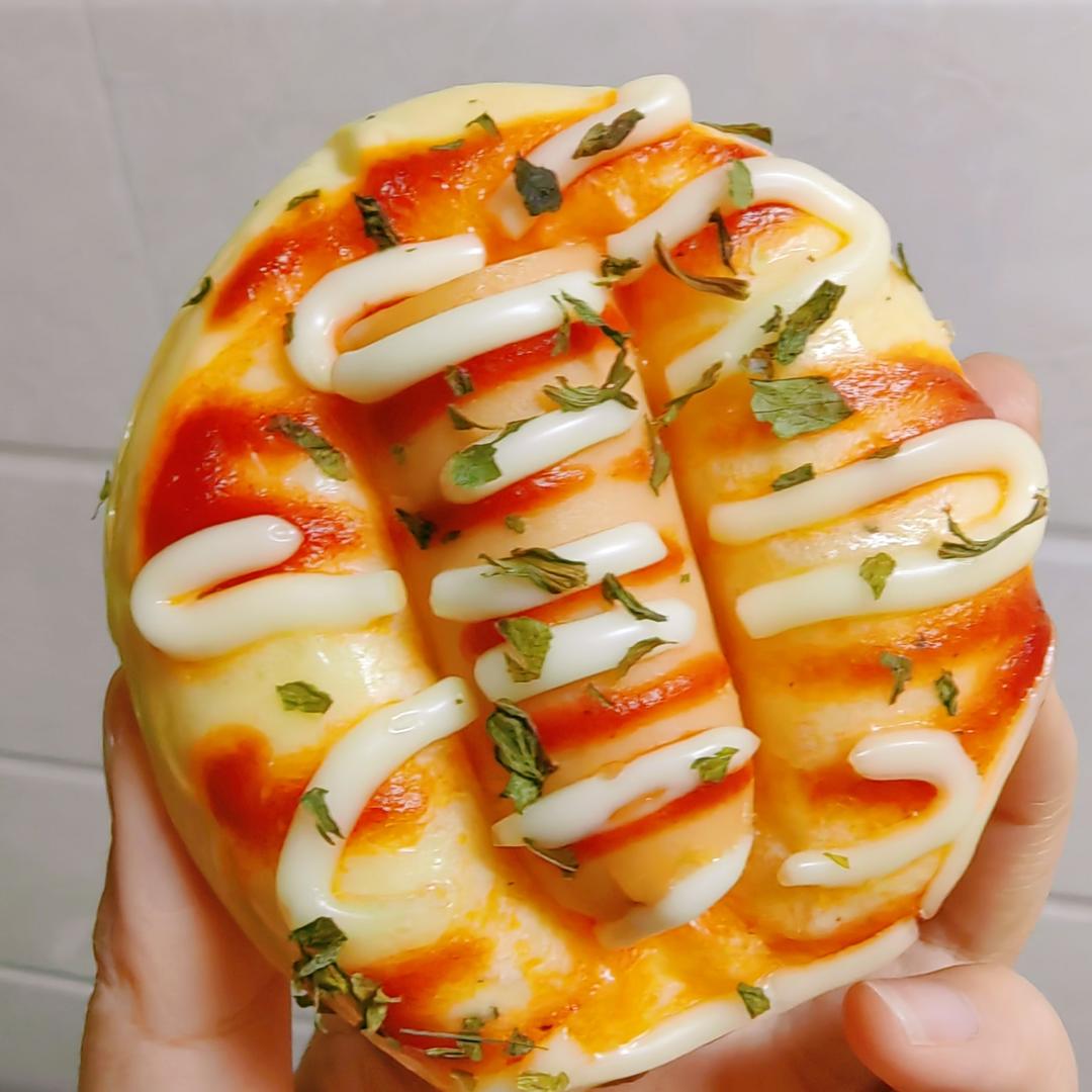 咸香美味‼️一口爆浆❗️黑椒迷你肠仔包