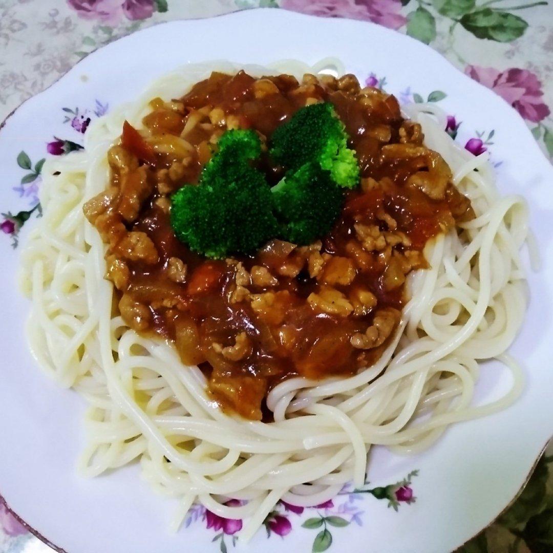 番茄肉酱意大利面