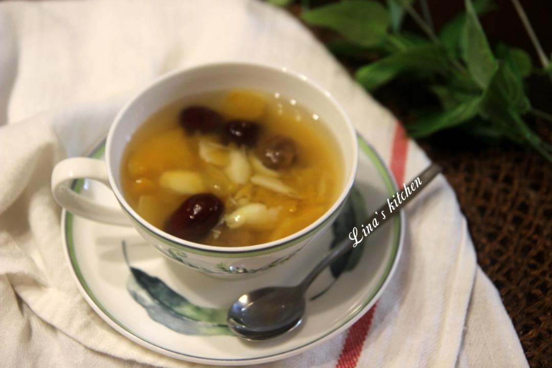 红薯百合桂圆红枣甜汤的做法