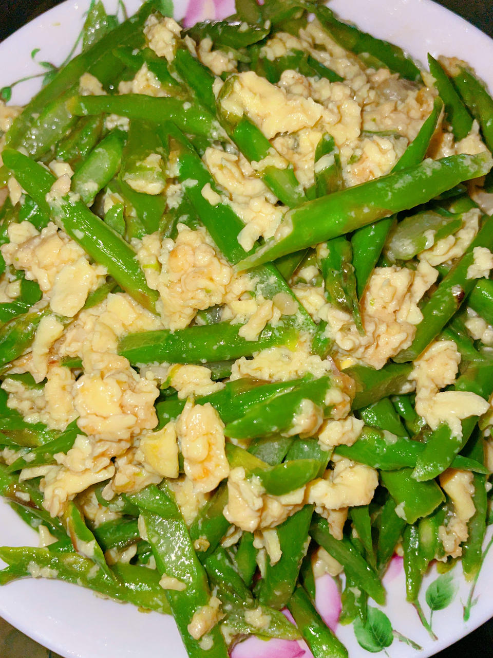 芦笋炒鸡蛋—小朋友春季长个子必备菜品