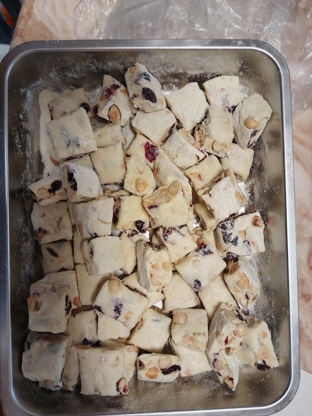 蔓越莓花生牛轧糖