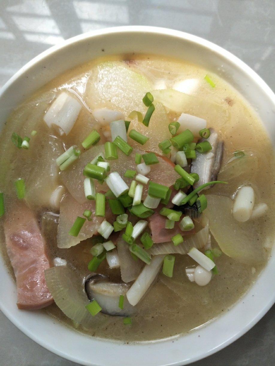 冬瓜火腿汤 鲜得掉眉毛！