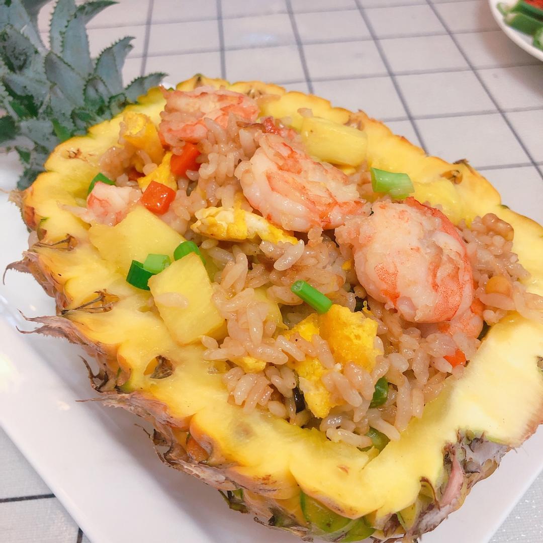 虾仁菠萝炒饭