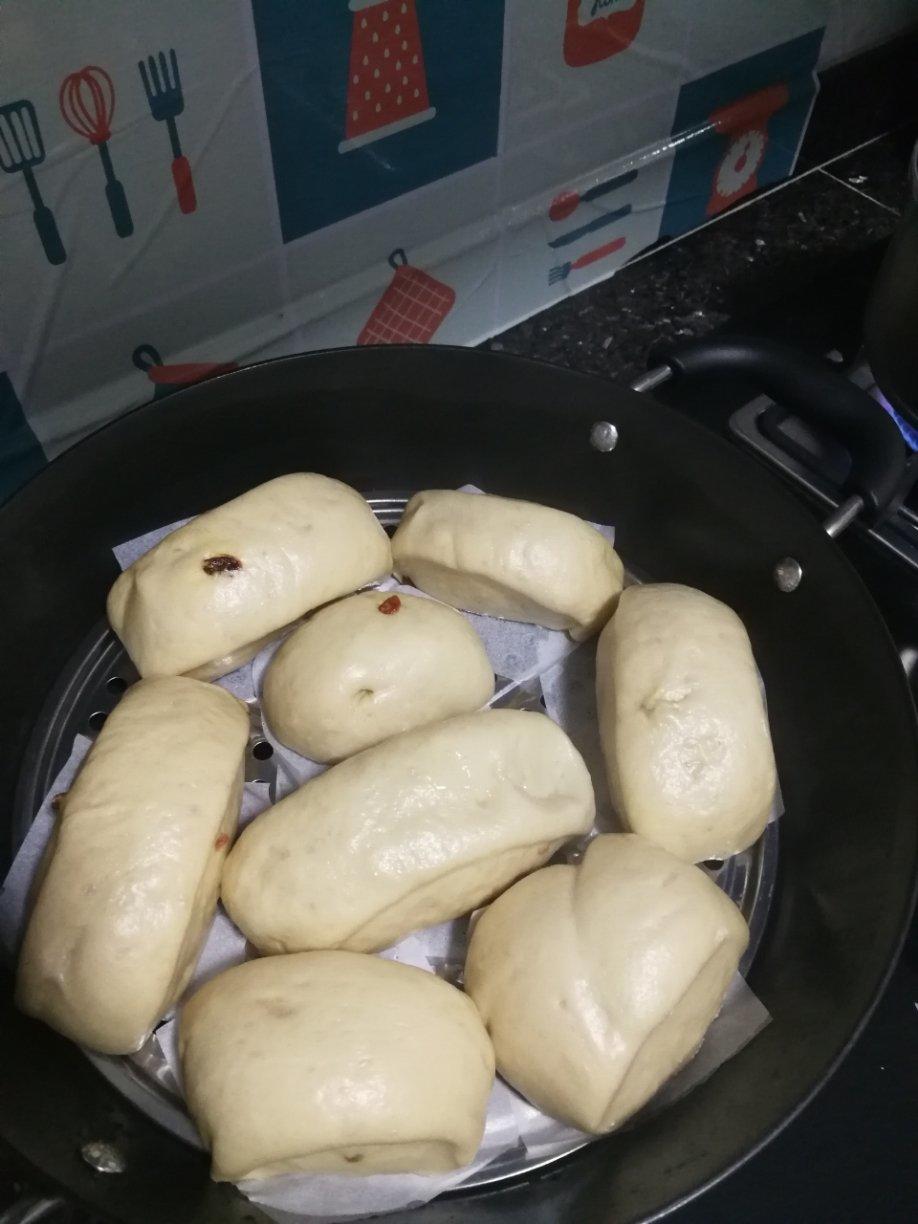 红糖红枣枸杞核桃馒头
