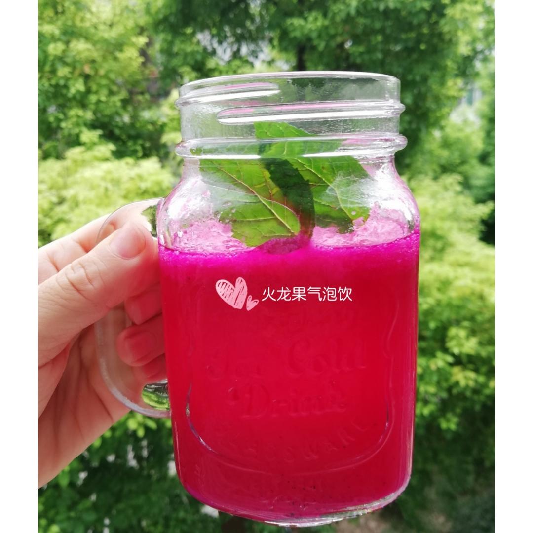 火龙果气泡饮