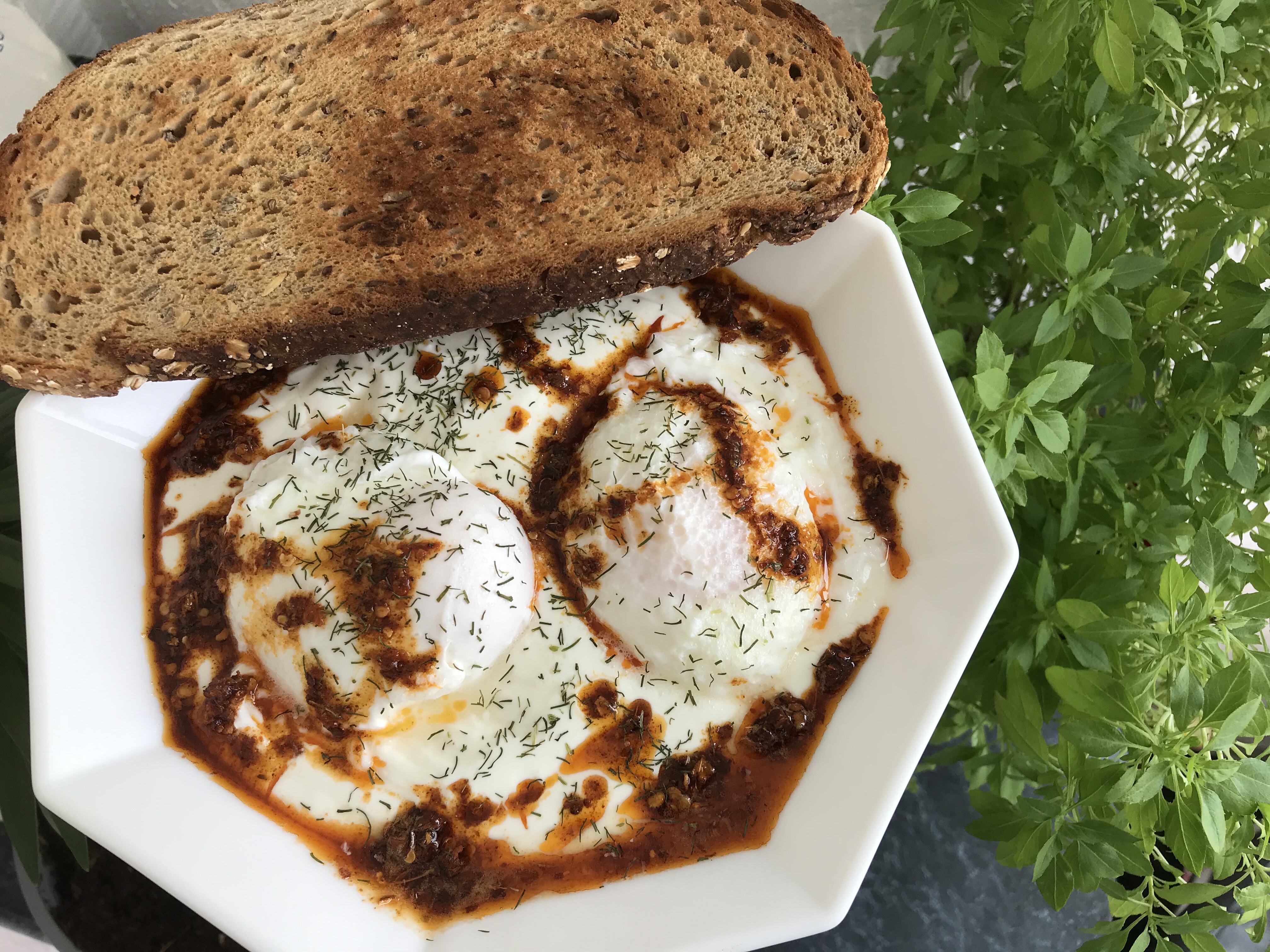 土耳其鸡蛋 Turkish eggs 据说是世界上最好早餐之一的做法