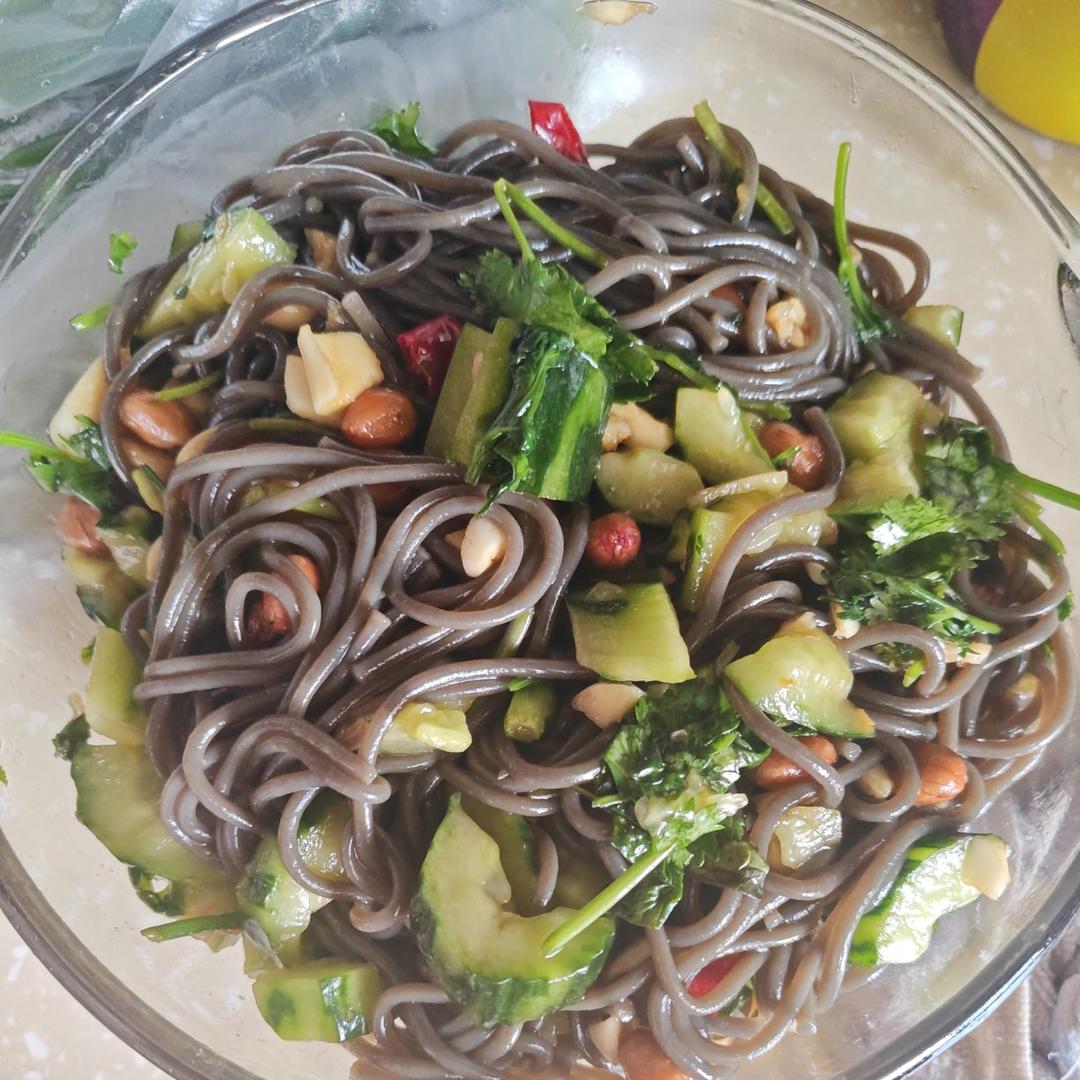 减脂爽口的凉拌蕨根粉！也太好吃了吧！！