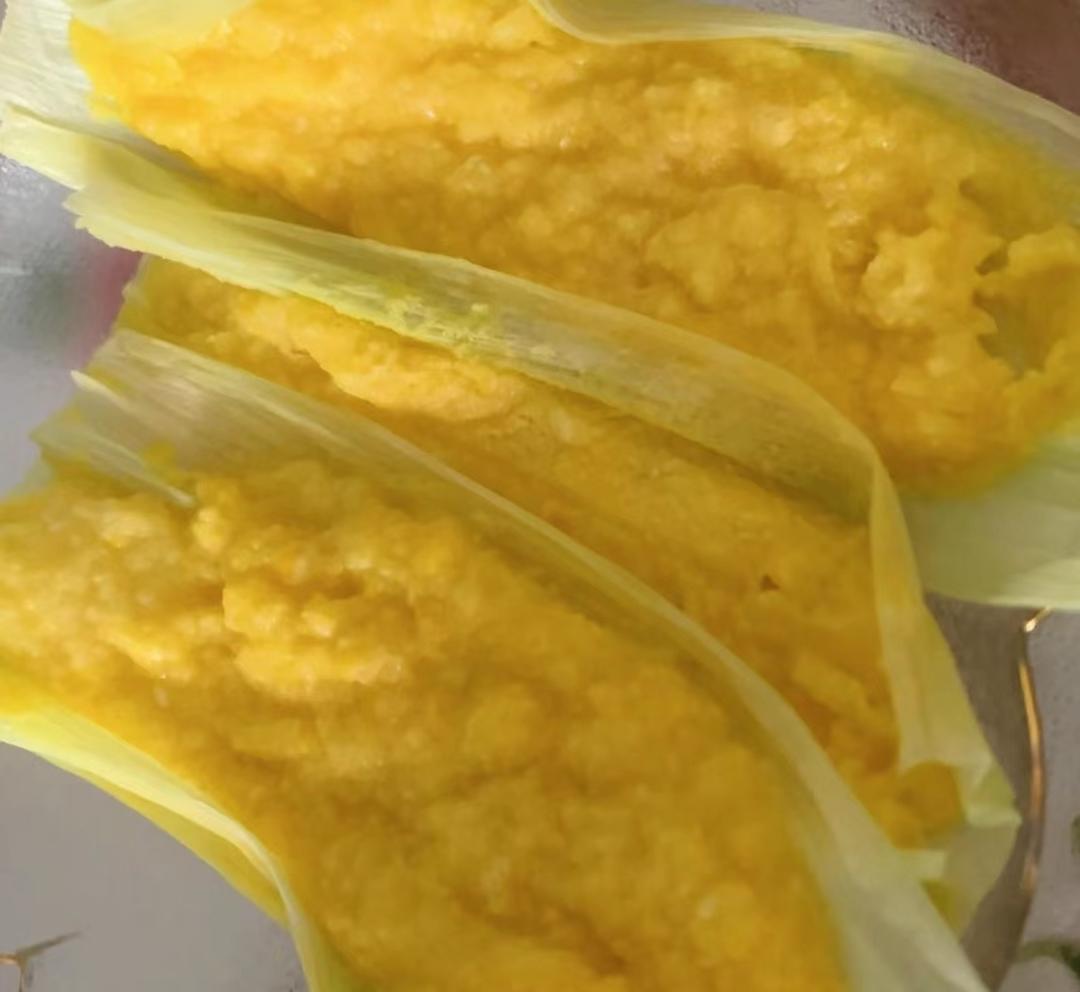 蒸鲜玉米糕一一玉米粑粑