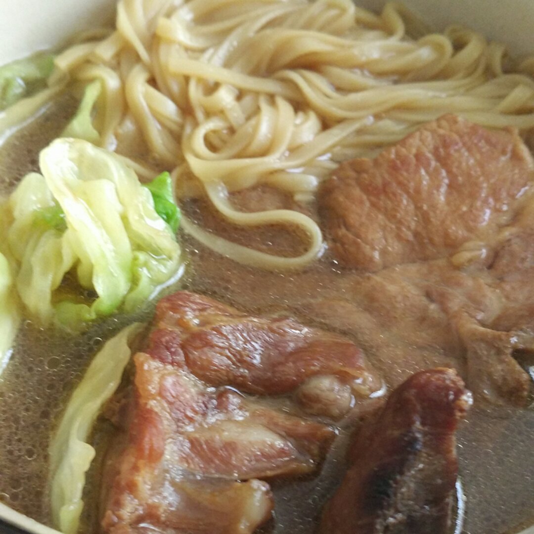 红烧麻油排骨面