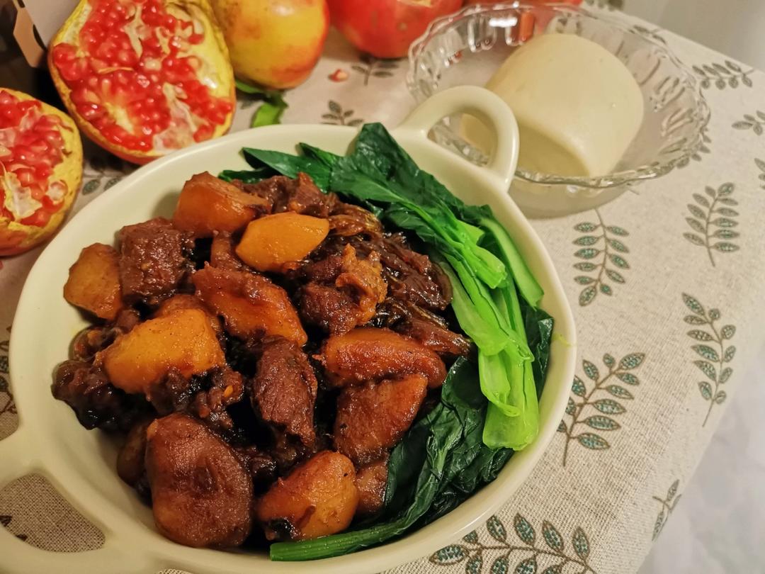 完胜刘一锅的 筋头巴脑炖土豆胡萝卜