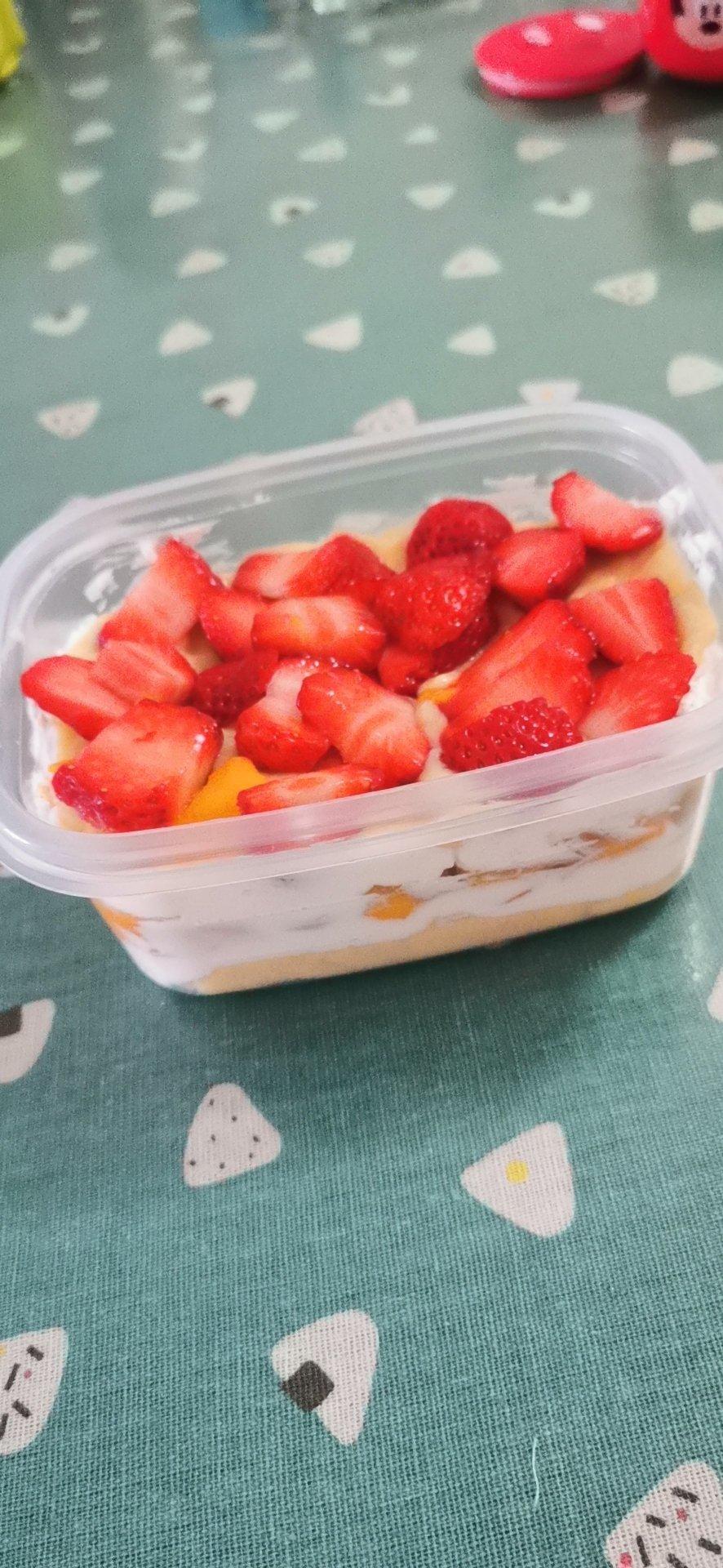 简单快手的便当饭盒水果盒子蛋糕