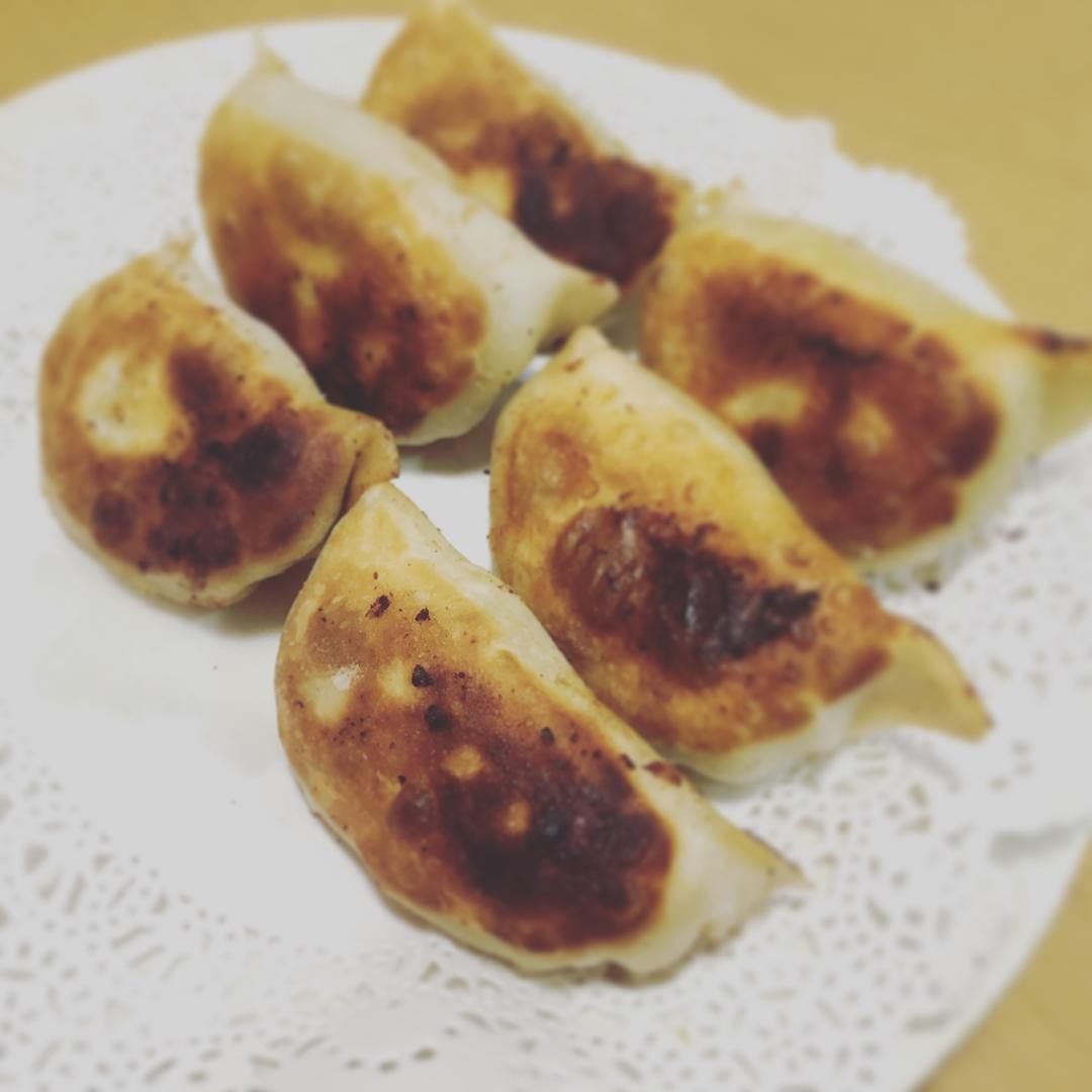荠菜鲜肉锅贴