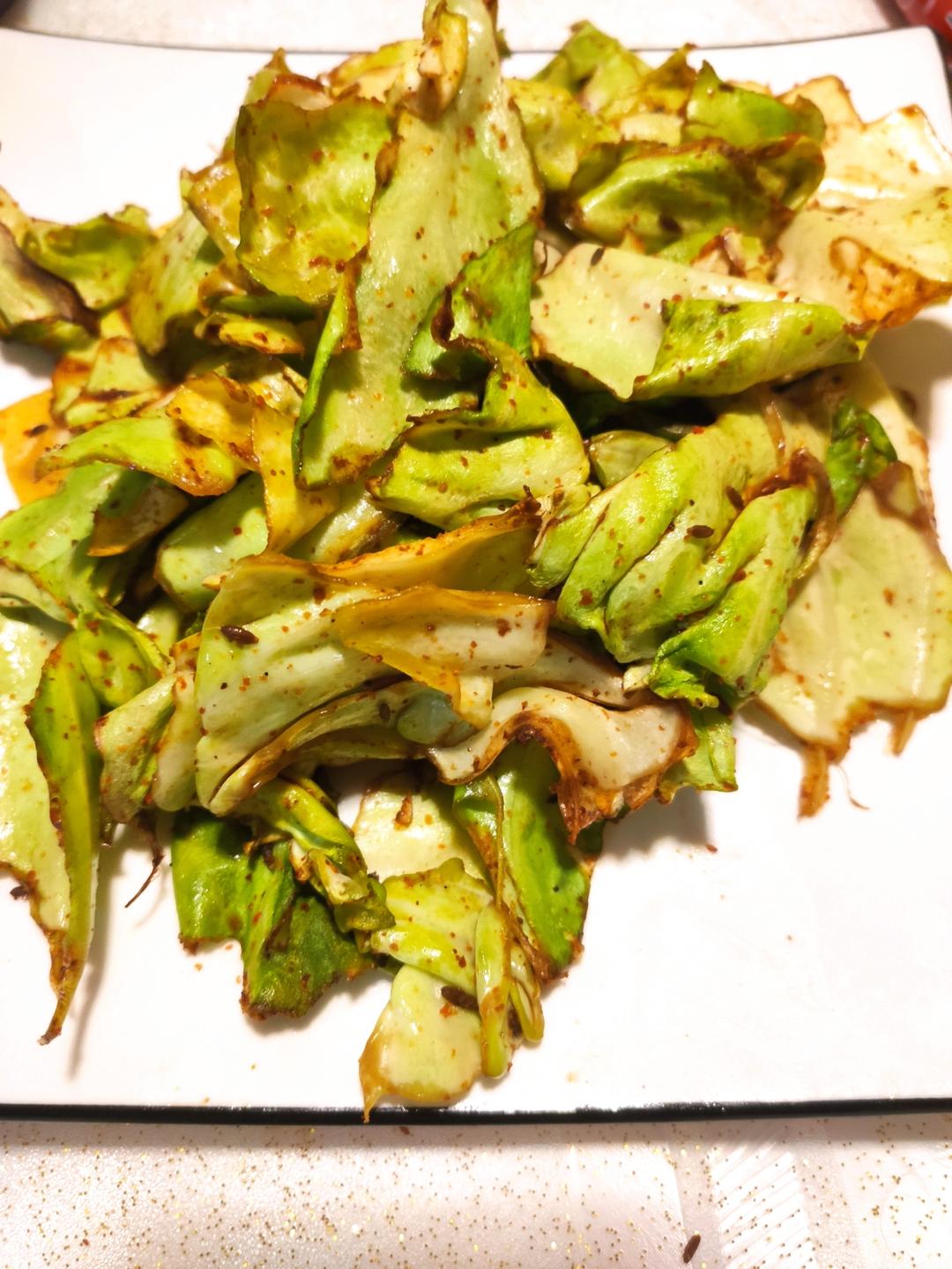 巨好吃😋空气炸锅包菜 ，烧烤摊味道~