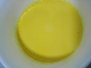 婴儿奶粉蒸蛋黄的做法 步骤1