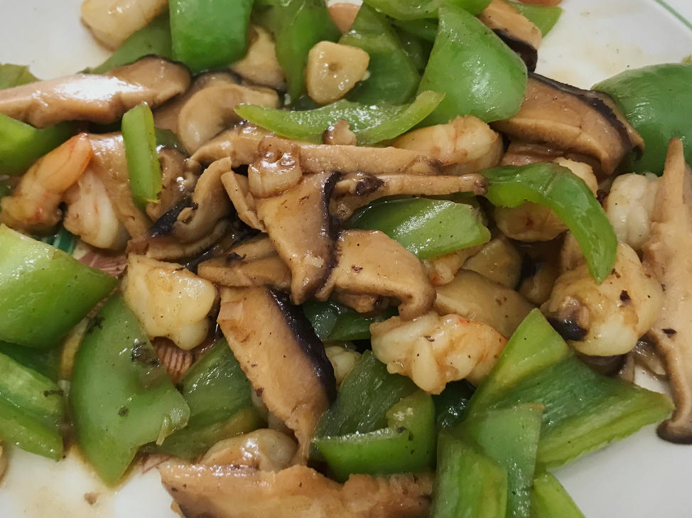香菇炒青椒