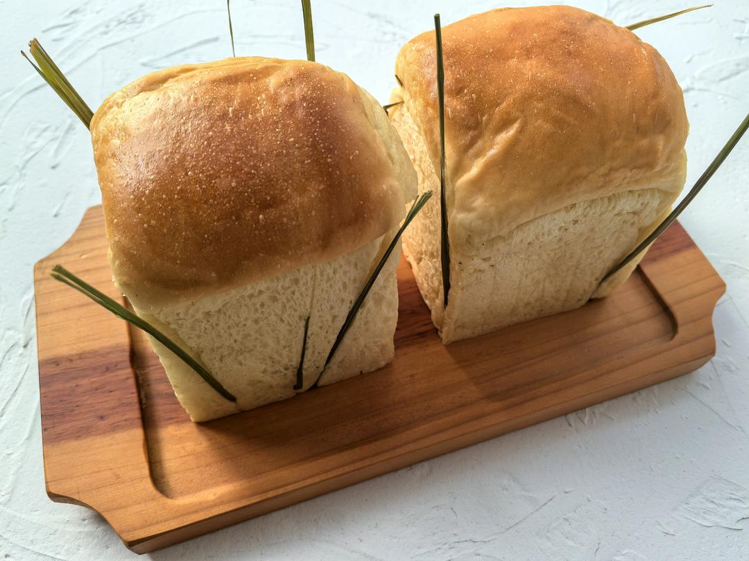 香茅吐司解锁🔒成功，出炉就被馋哭了🤣❗