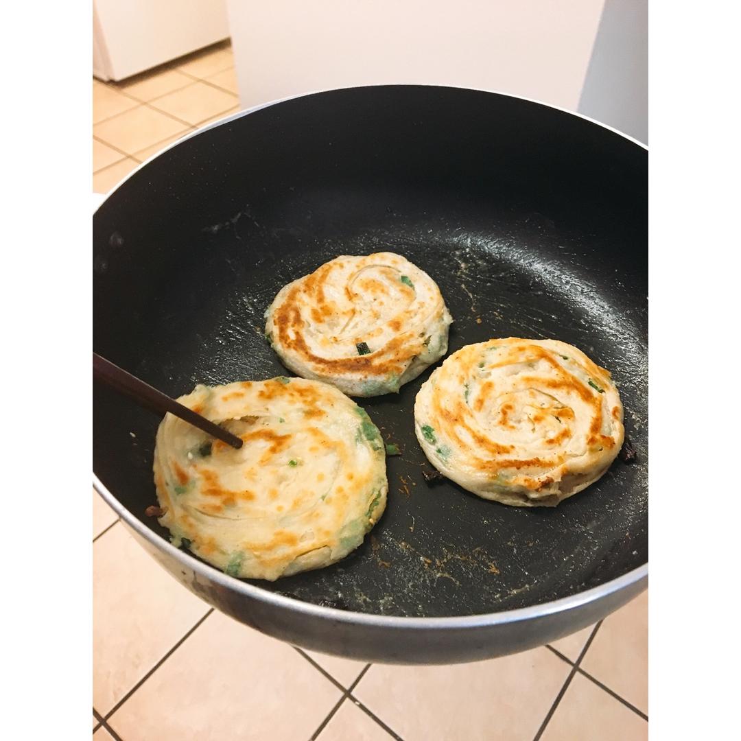 【免揉】皮薄筋道冻后不破的饺子皮