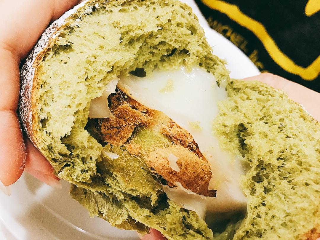 抹茶麻薯红豆软欧包