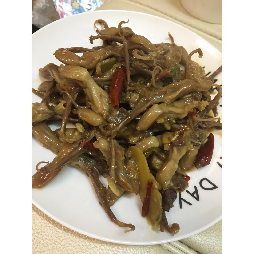 超级好吃麻辣酱鸭舌