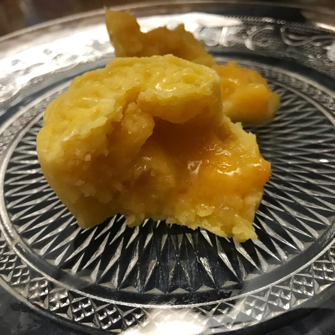 超详细图解版--流心奶黄月饼