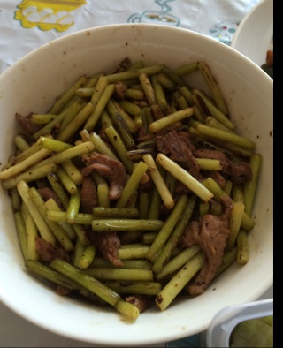 蒜苔炒肉