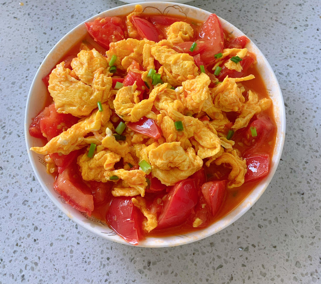 西红柿炒鸡蛋的做法