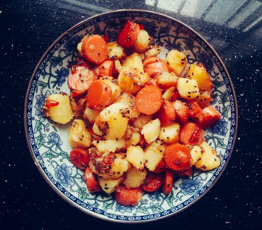 孜然火腿土豆丁