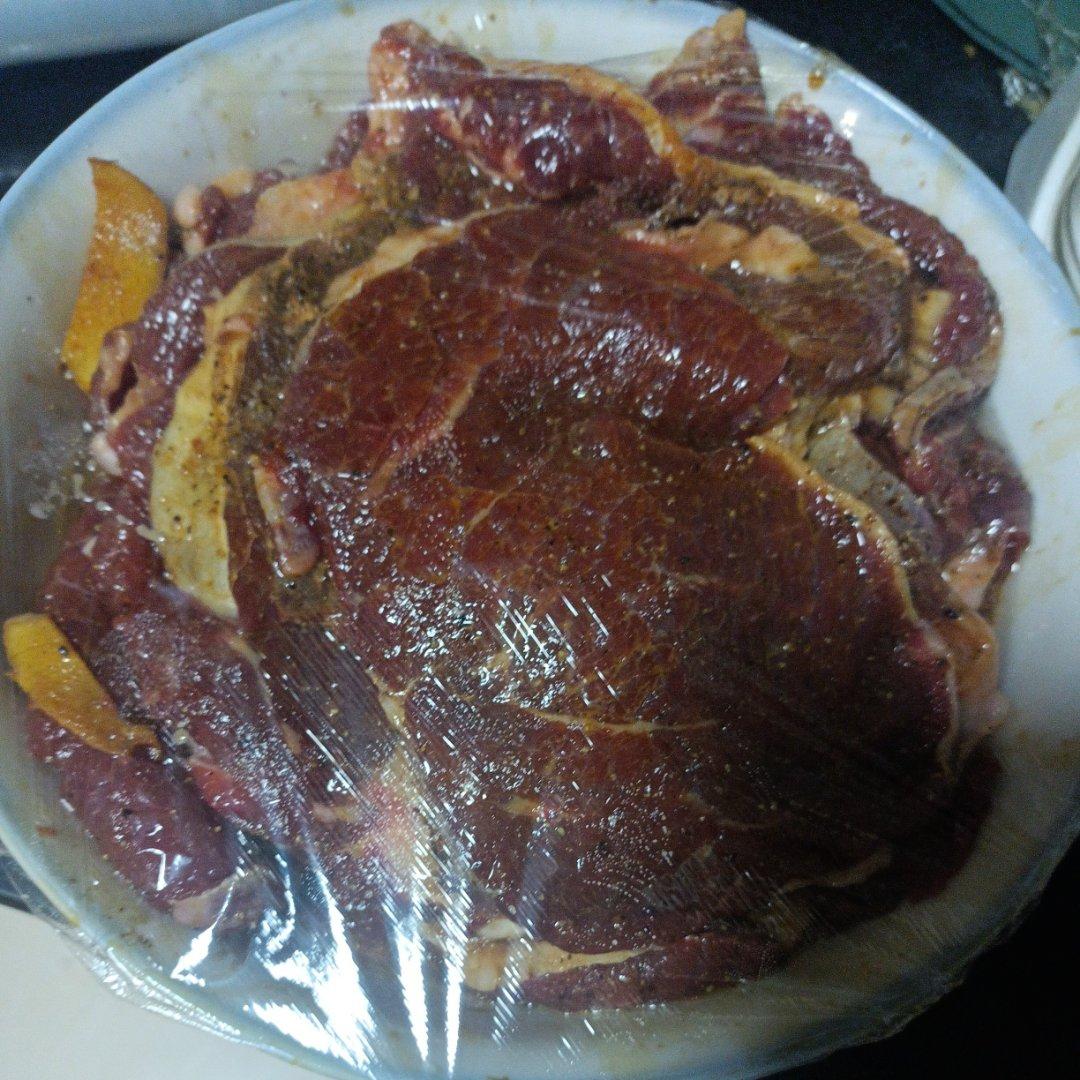 腌制牛排
