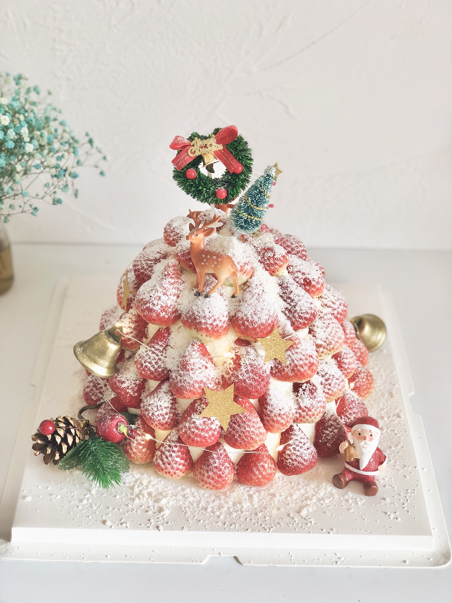 圣诞草莓塔蛋糕的做法