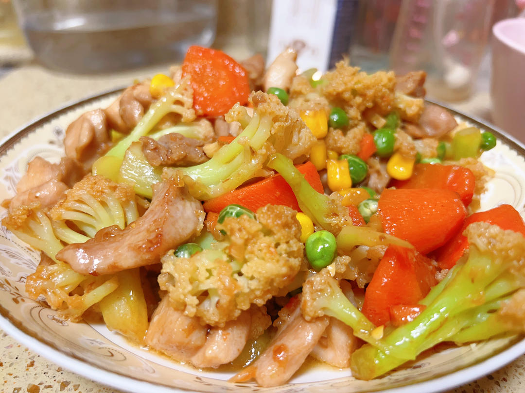 三色鸡丁（西兰花玉米胡萝卜版）