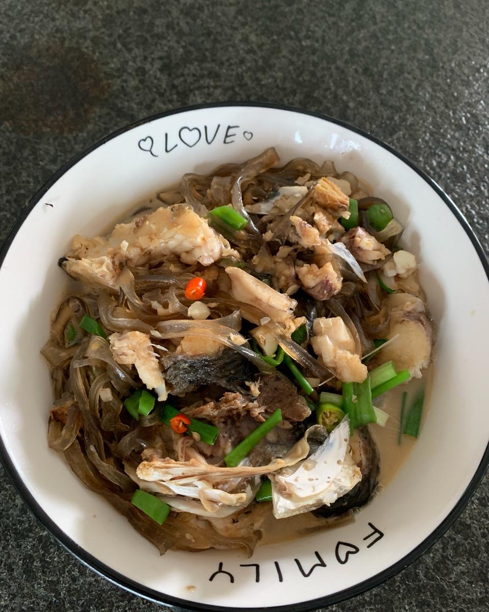 腐皮粉丝煮鱼