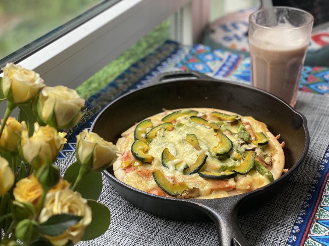 8寸纯手工什锦披萨