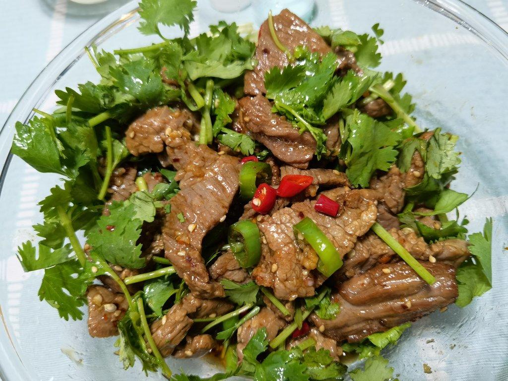 香嫩爽滑‼️香菜拌牛肉🔥这味道简直绝了