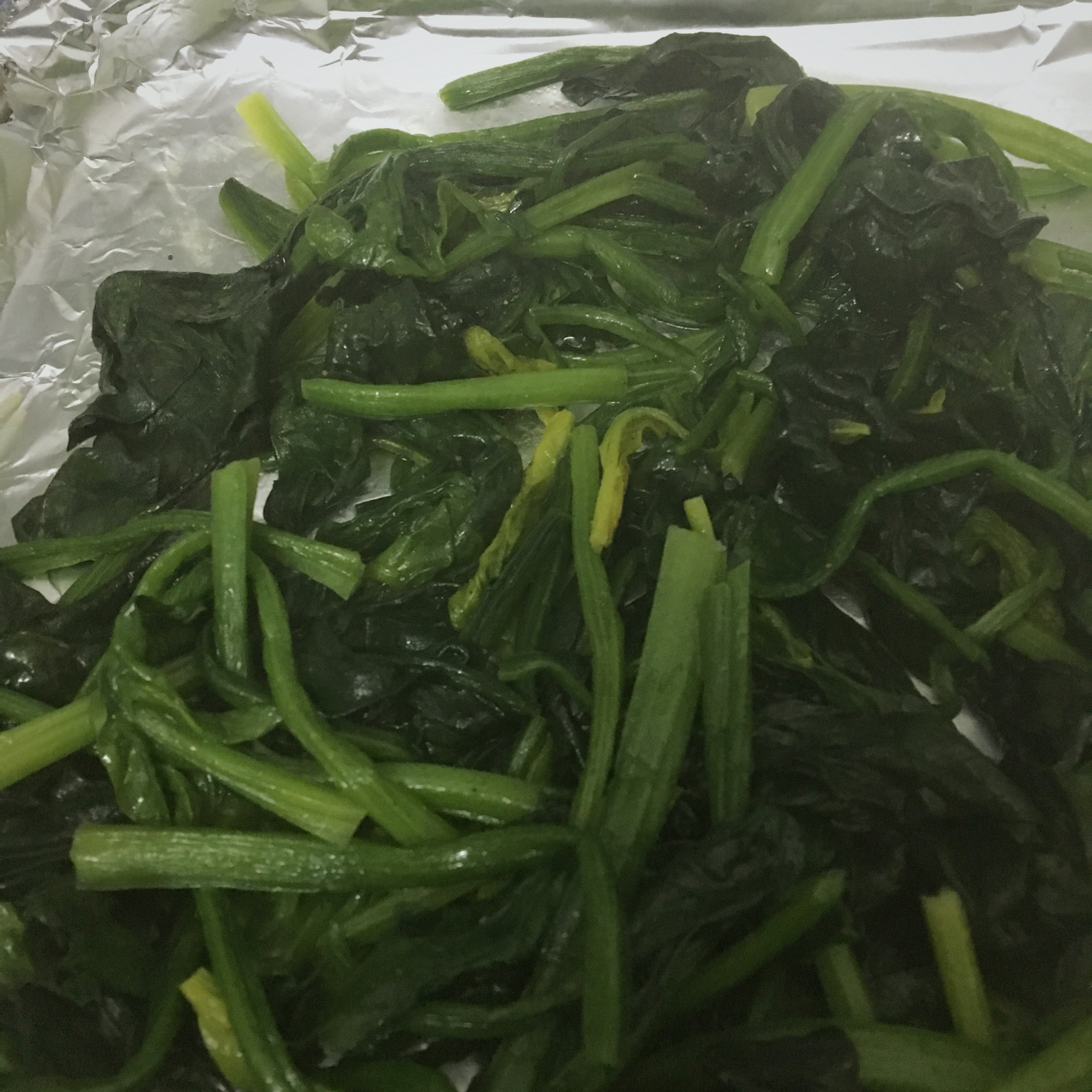 黄油烤菠菜-超级简单营养又美味