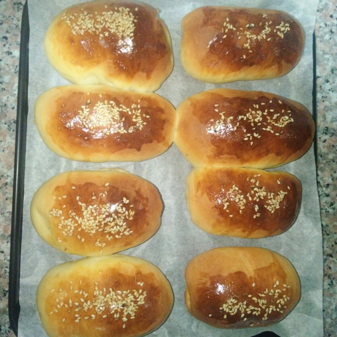 火腿肉松面包卷