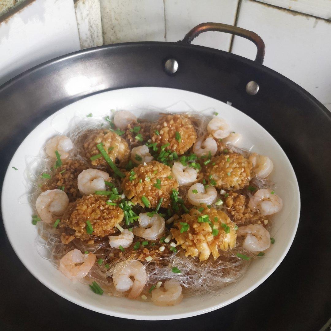蒜蓉粉丝蒸鲍鱼