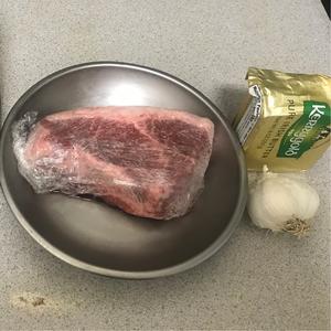 低温慢烤牛排的做法 步骤1
