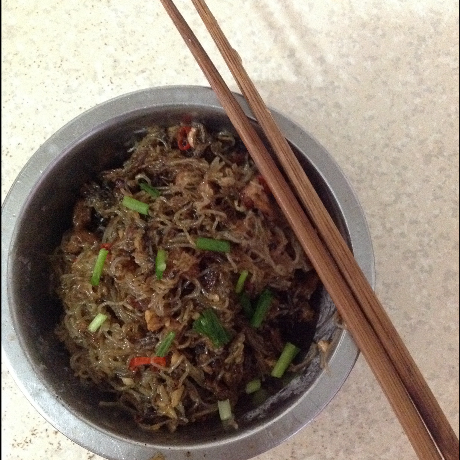 蚂蚁上树