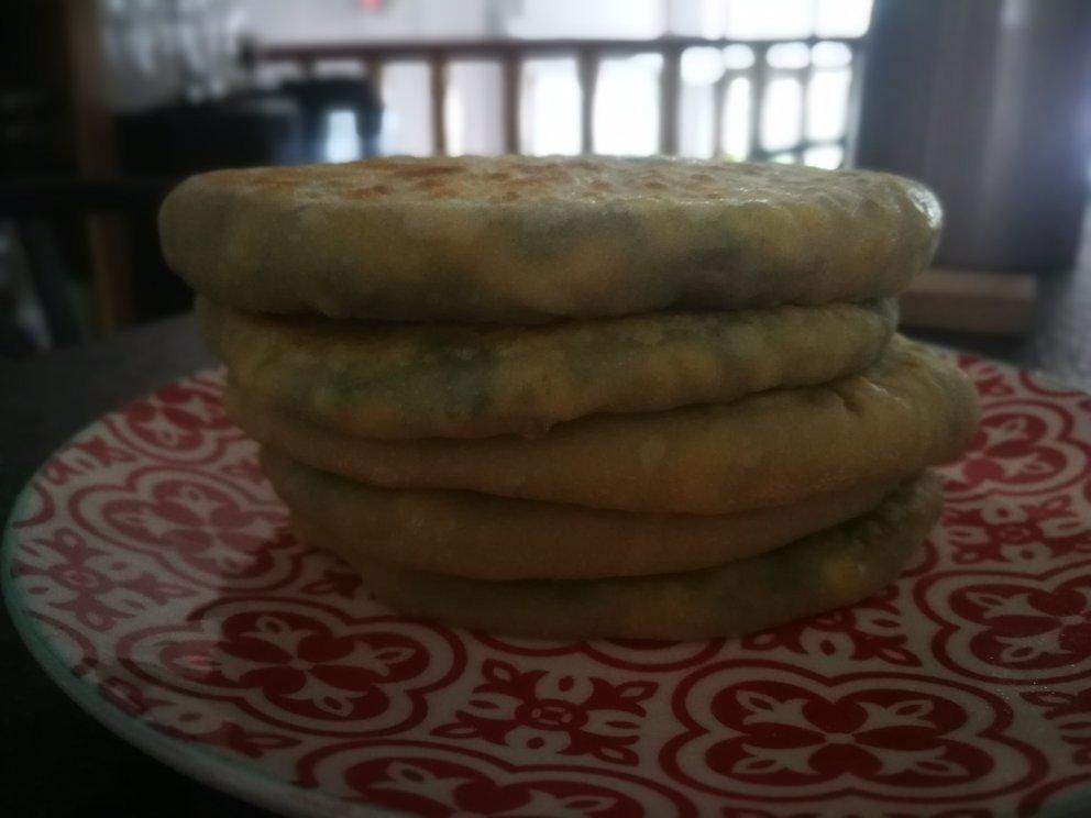 茴香鸡蛋馅饼