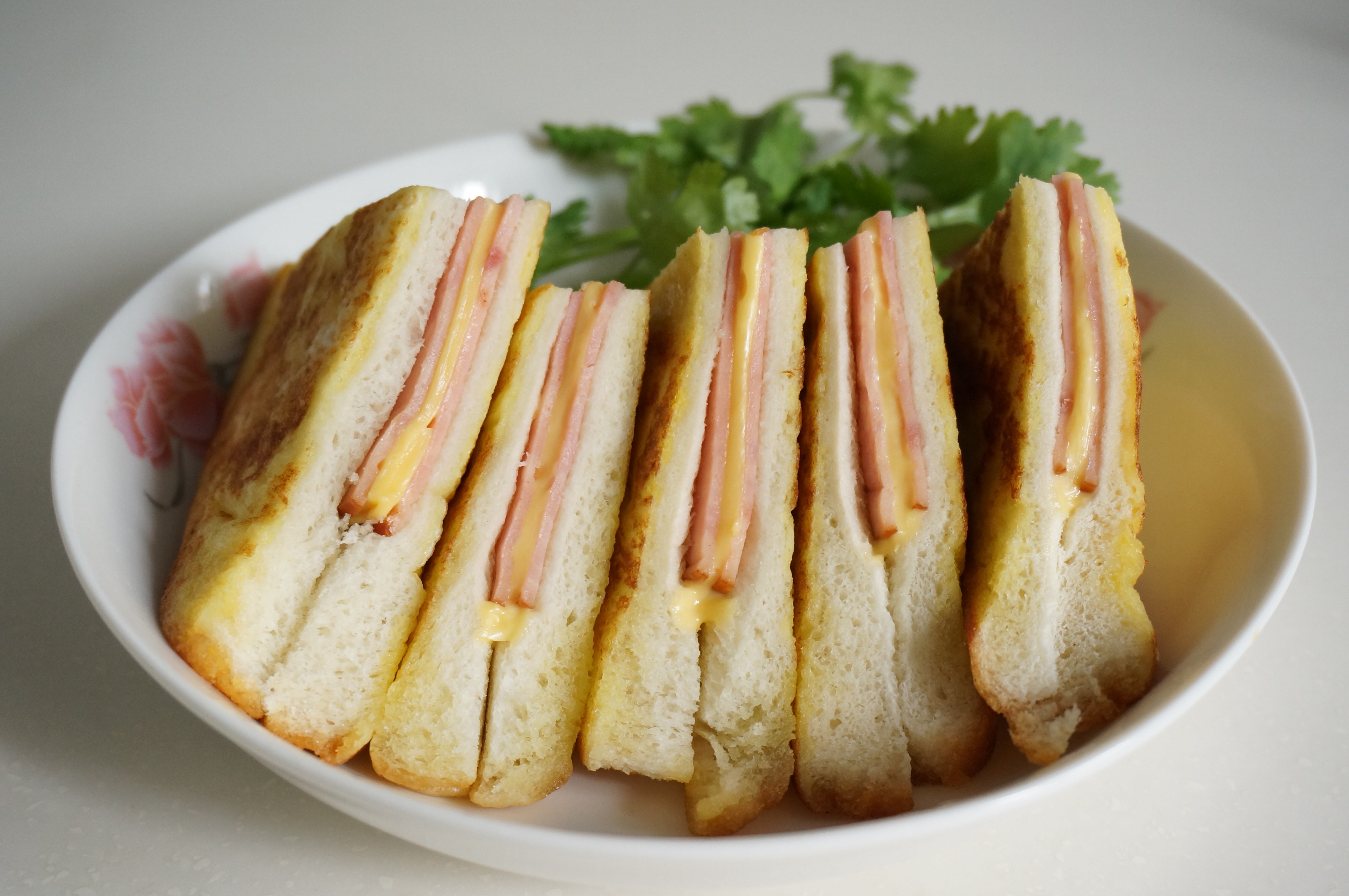 港式小食火腿西多士