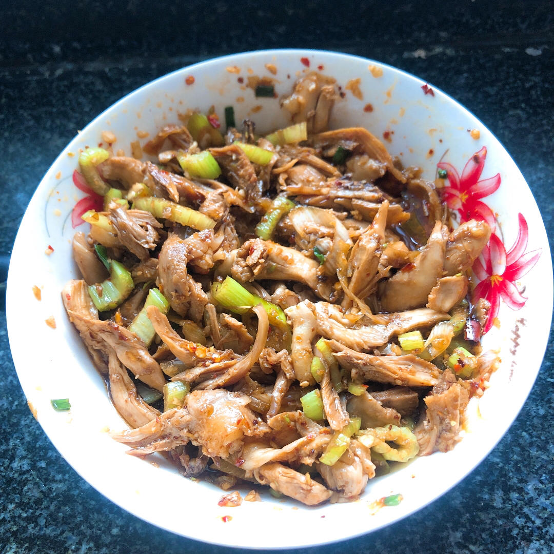 麻辣凉拌鸡腿肉