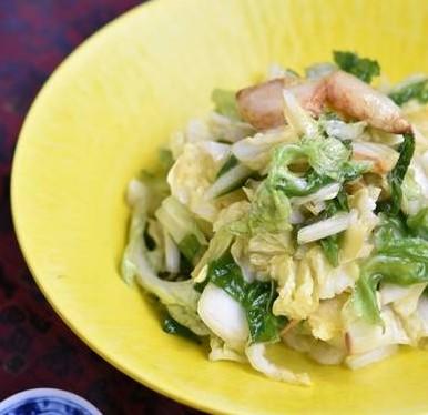 大蒜风味白菜色拉