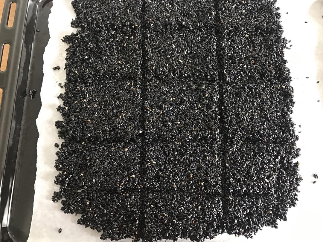 健康黑芝麻薄饼（仅需三步）