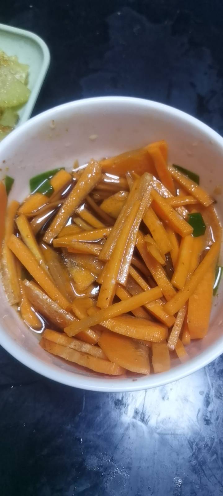 凉拌胡萝卜丝