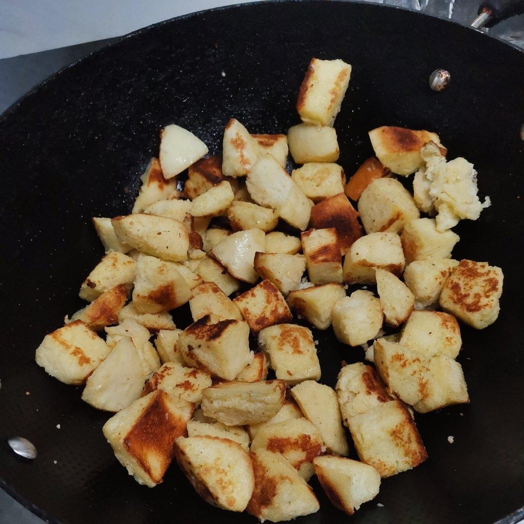 鸡蛋炒馍